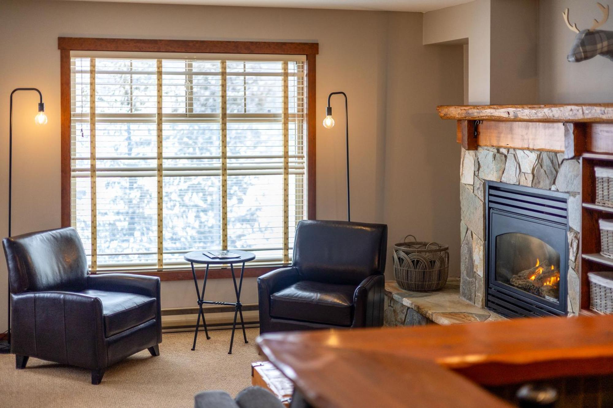 Snow Creek Lodge By Fernie Central Reservations المظهر الخارجي الصورة