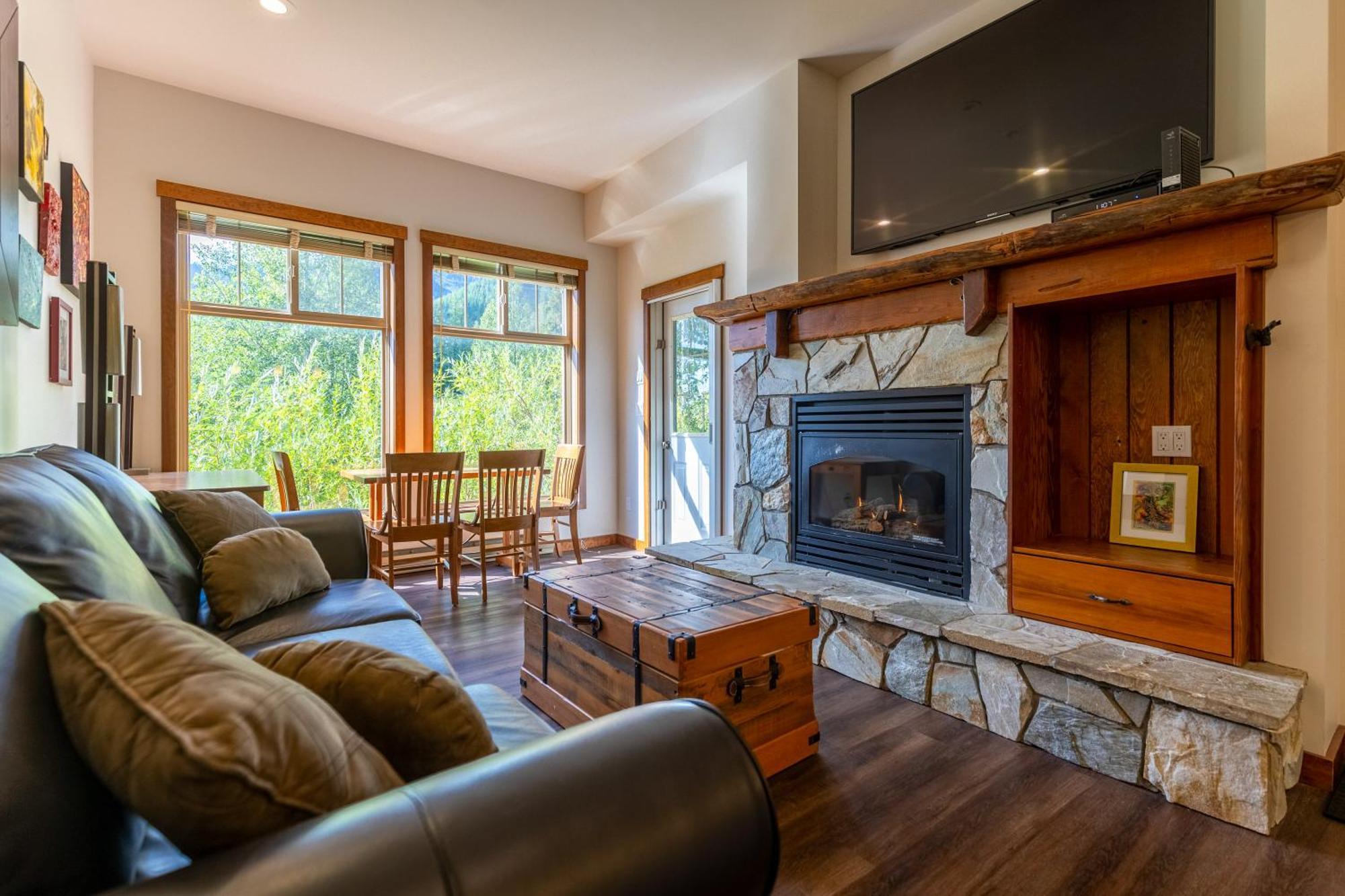 Snow Creek Lodge By Fernie Central Reservations المظهر الخارجي الصورة