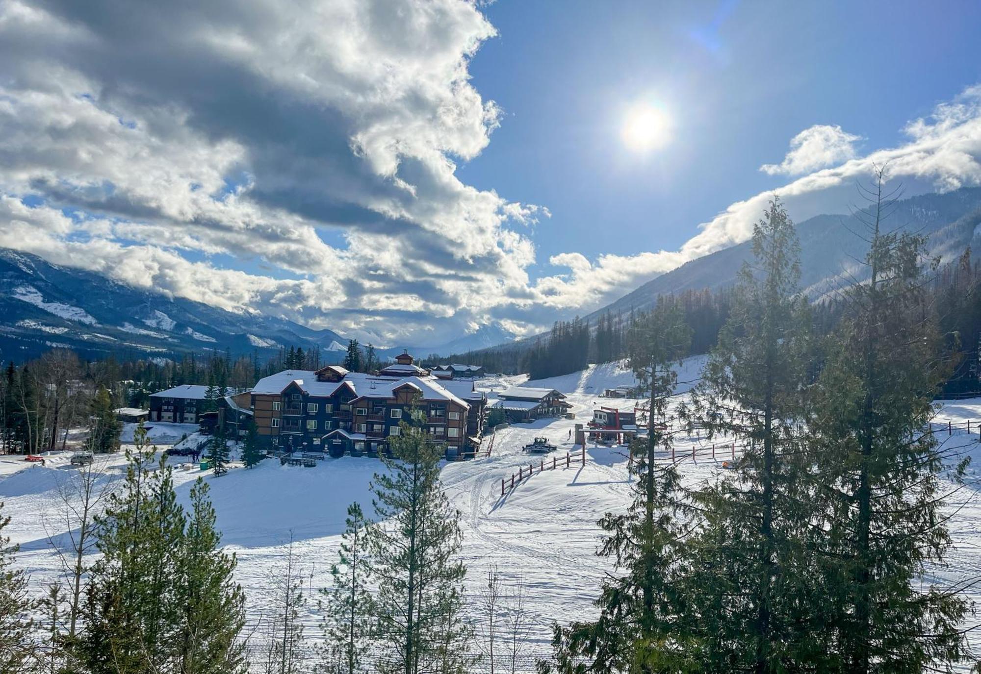Snow Creek Lodge By Fernie Central Reservations المظهر الخارجي الصورة