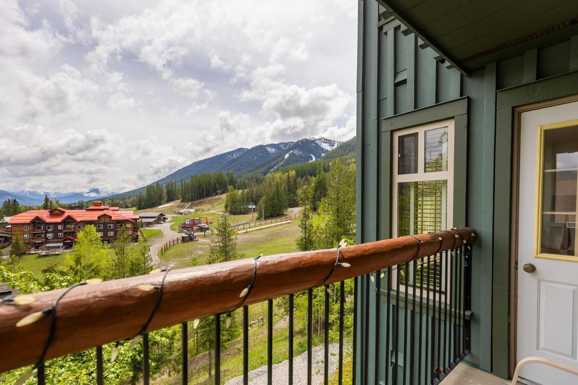 Snow Creek Lodge By Fernie Central Reservations المظهر الخارجي الصورة
